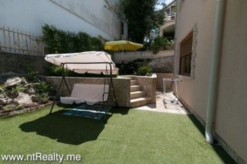 HOT OFFER Tivat Bay - Djurasevici, House with Sea Views For Sale €390,000 Photo 3